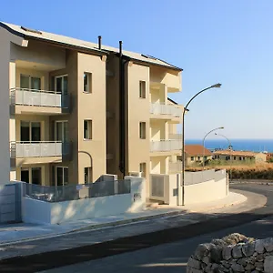 Sud Est Apartment